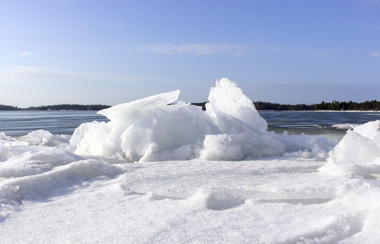 Балтийское море замерзло
