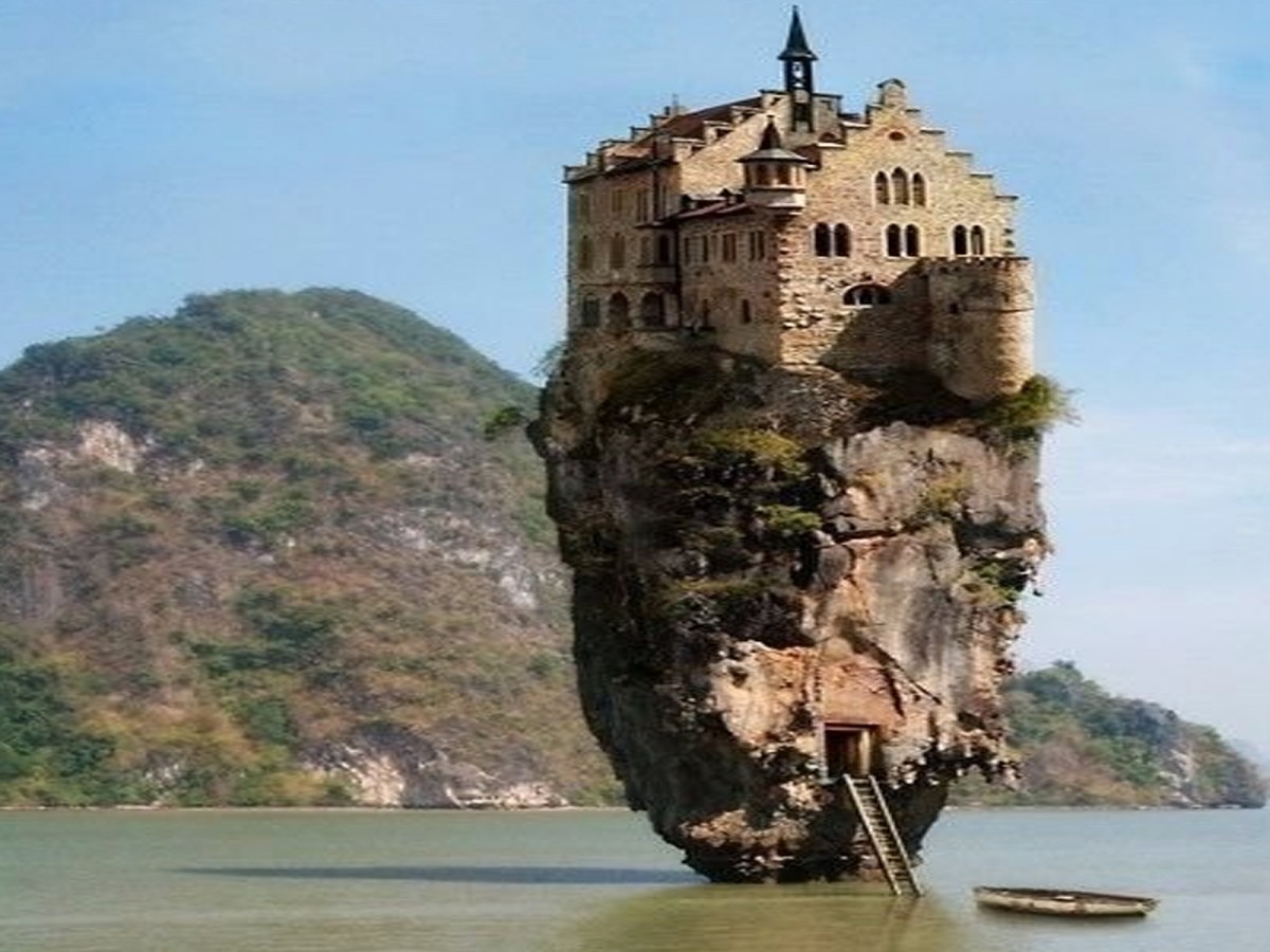 Остров Касл замок
