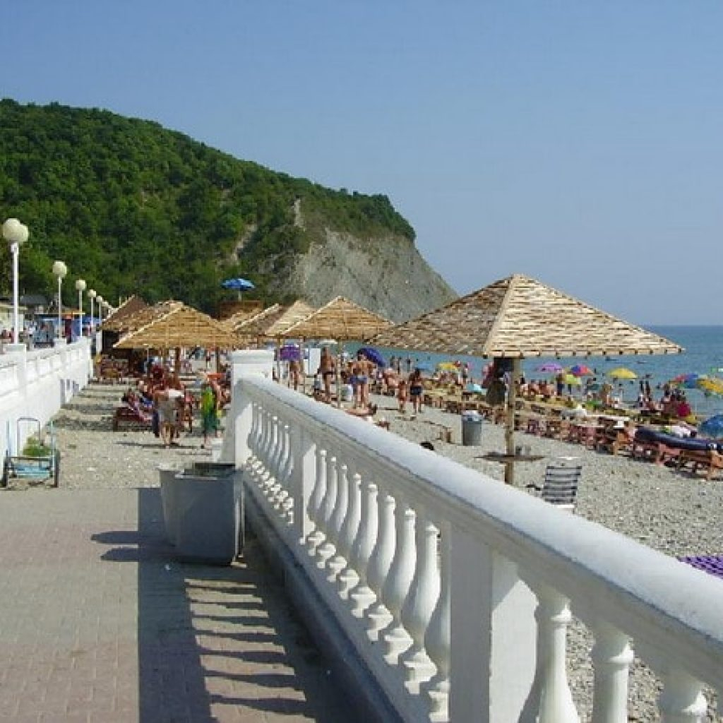Пляж санатория Архипо Осиповка