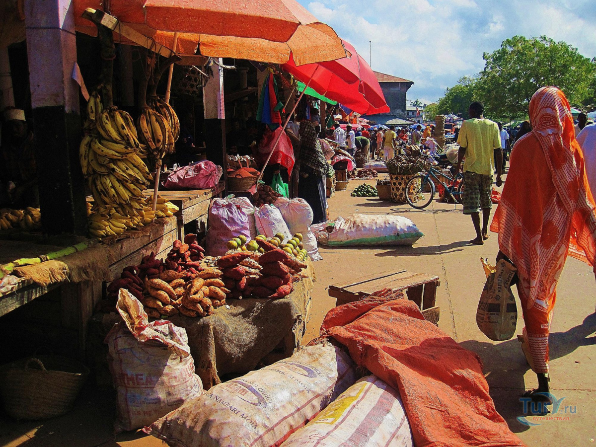 Рынок живописи в Танзании