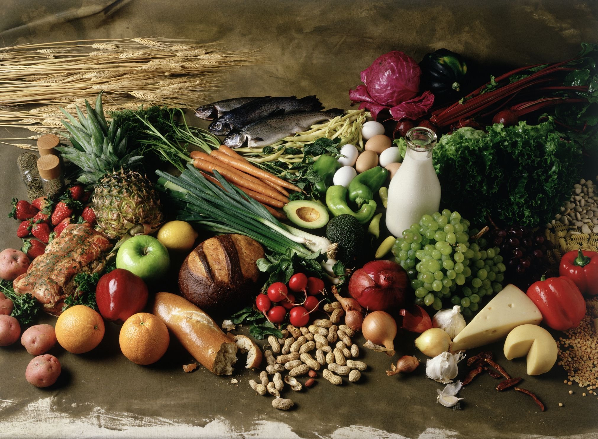 Качество растительных продуктов. Овощи и фрукты. Продукты овощи. Красивые овощи. Фрукты овощи орехи.