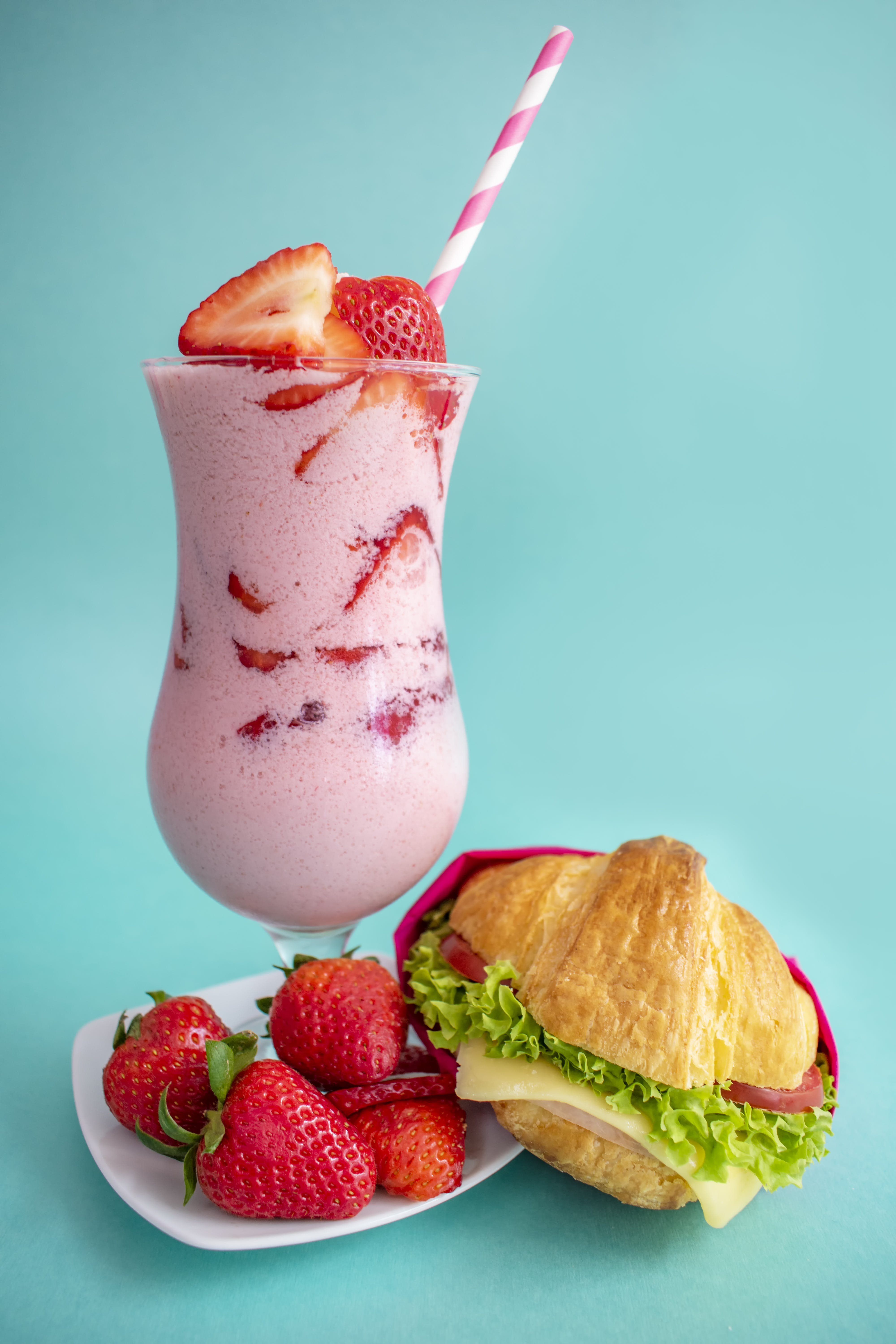 Молочный коктейль с фруктами (66 фото) .
