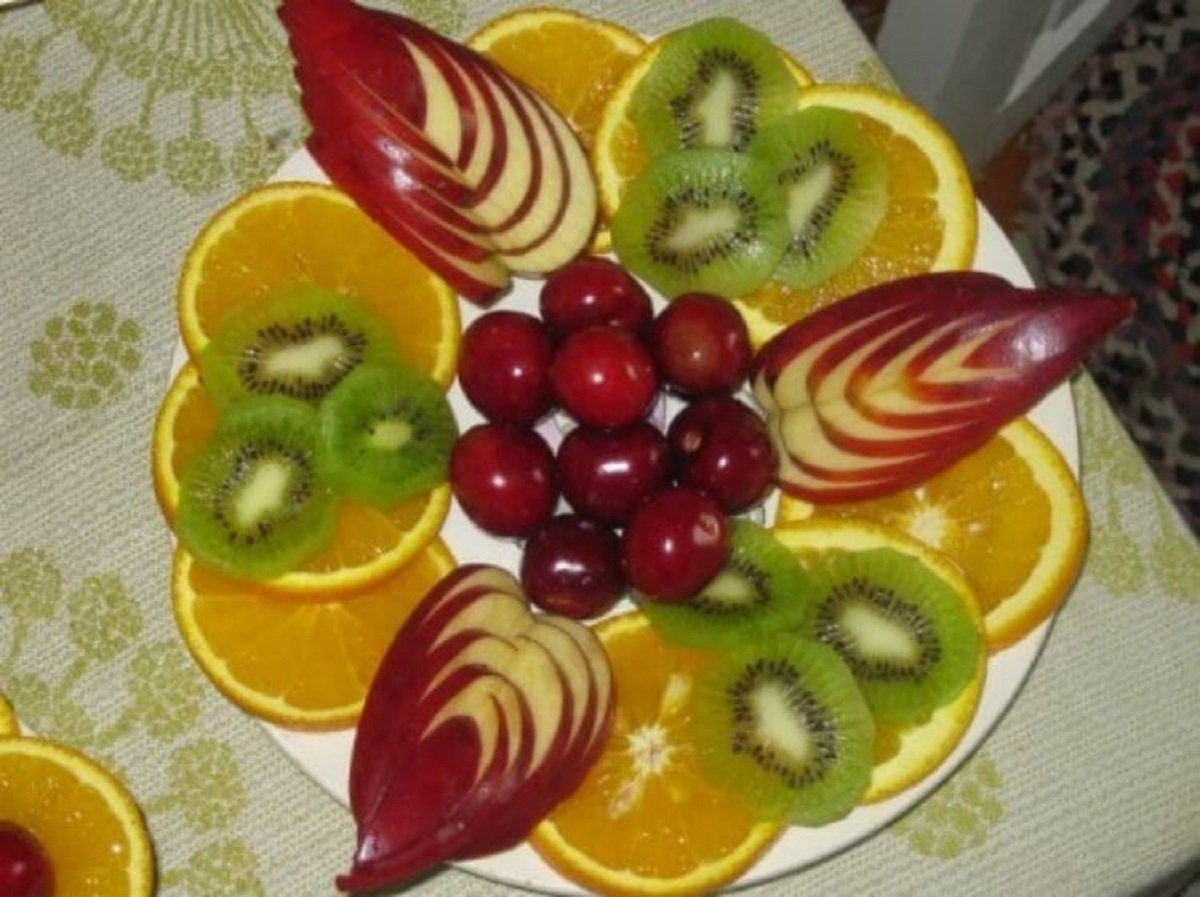 фото фруктовая нарезка на стол