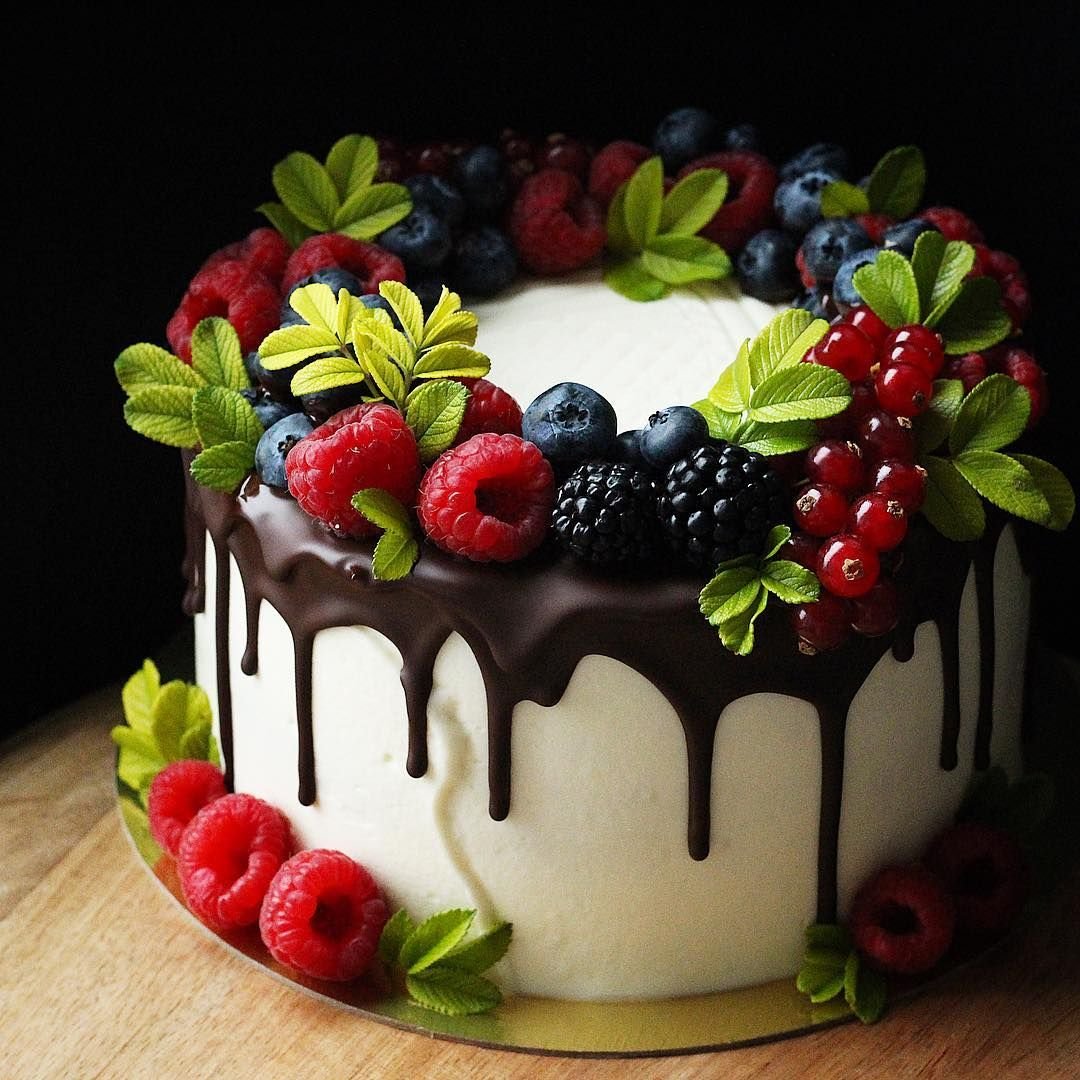 Торт с фруктами и ягодами оформление фото