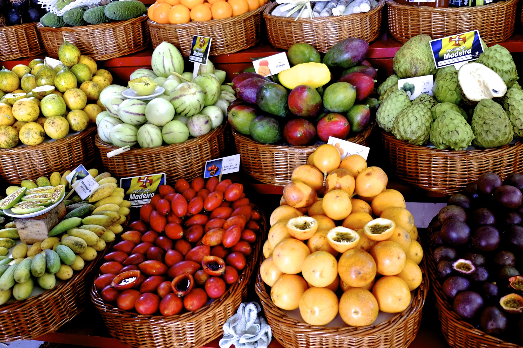 Мадейра фрукты