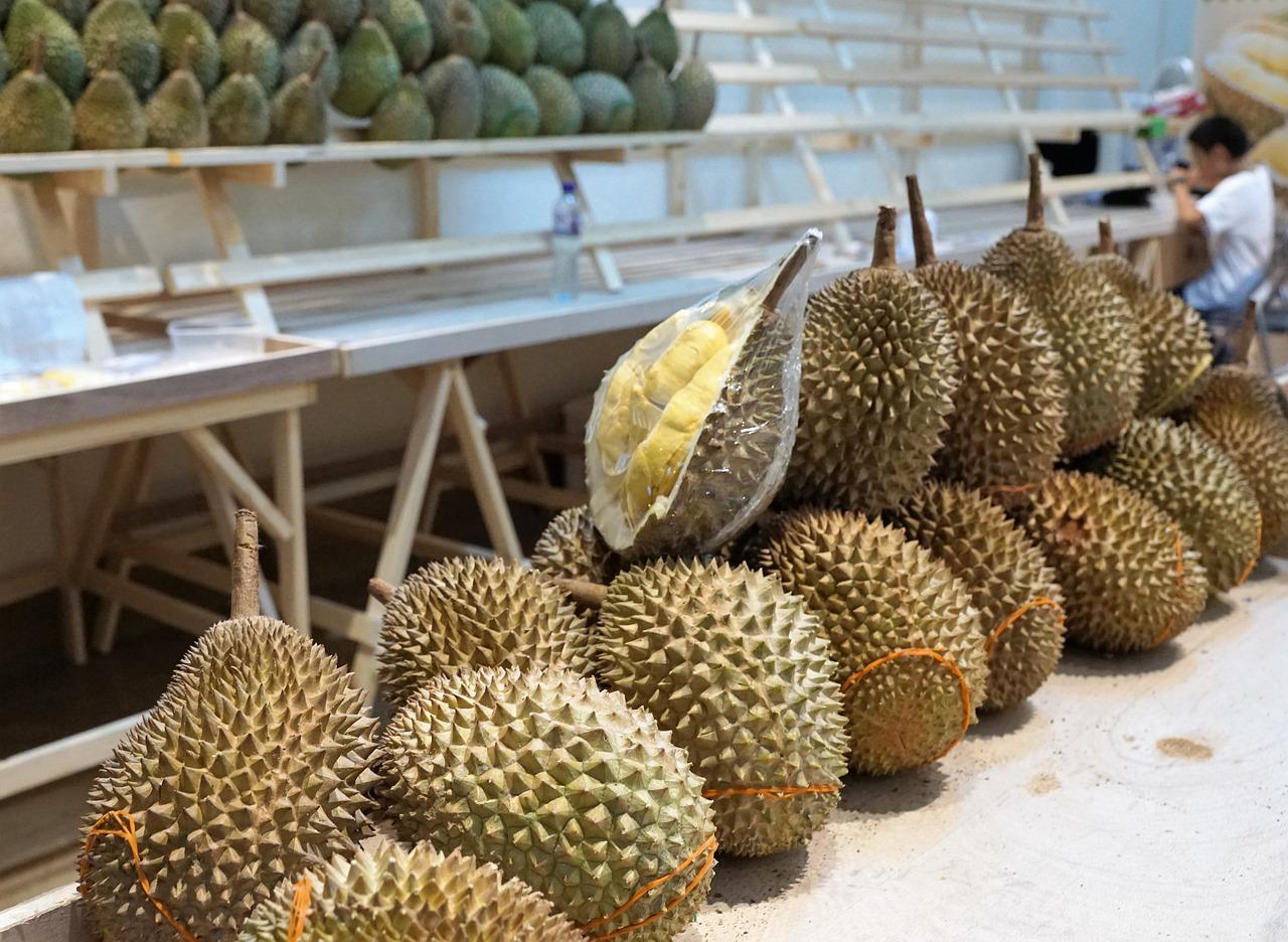 Экзотические фрукты в тайланде
