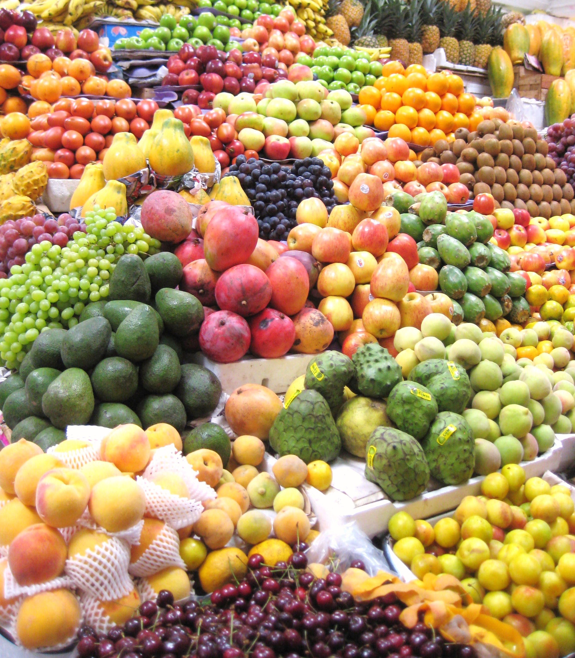 Pepeto fruta - 🧡 Fondos de pantalla Muchas frutas, bayas, ciruela, melocot...