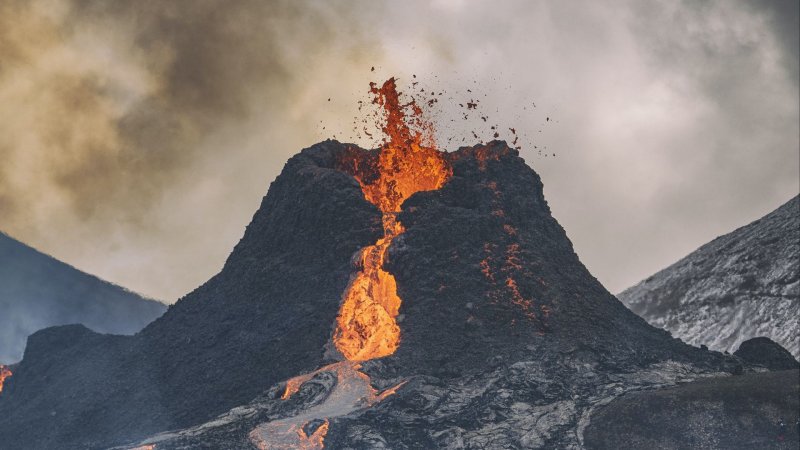 Вулкан Гарибальди извержение
