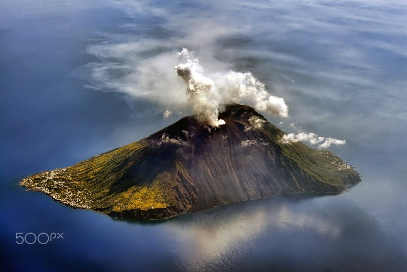 Вулкан Тихого океана – Адамс.