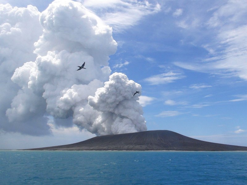 Подводный вулкан Тонга