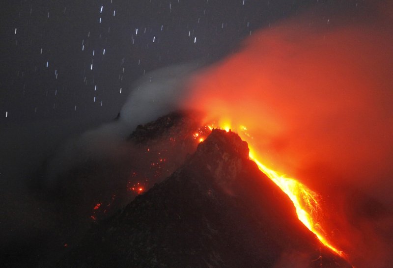Извержение вулкана Этна 2020