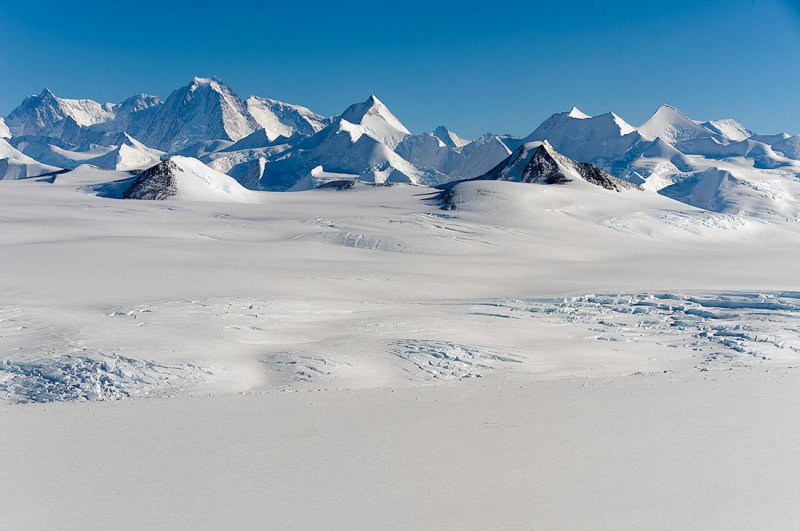 Антарктида Ледяная пустыня
