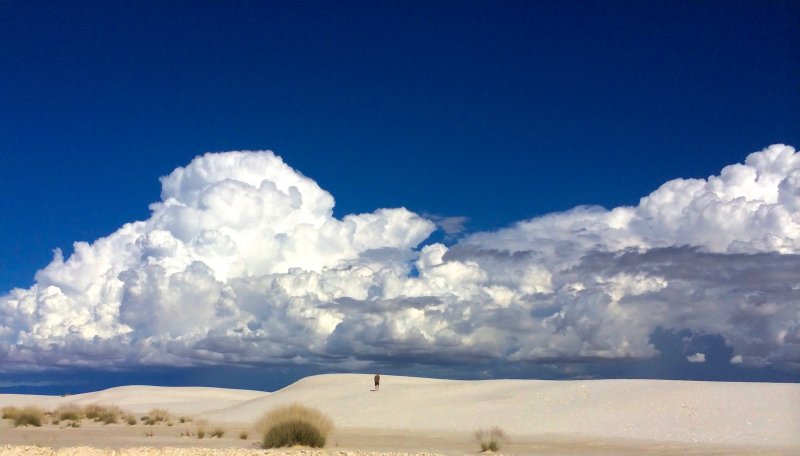 Облака в пустыне