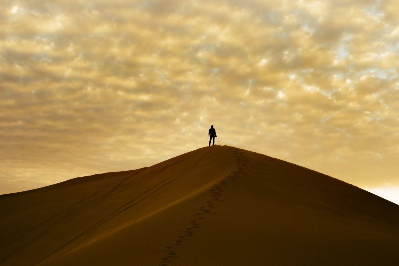 Одинокий в пустыне