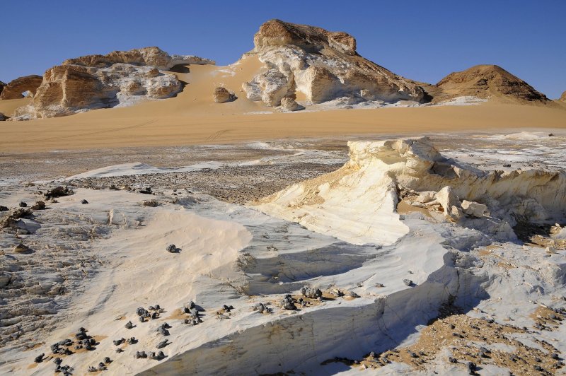 Солевые пустыни в Египте