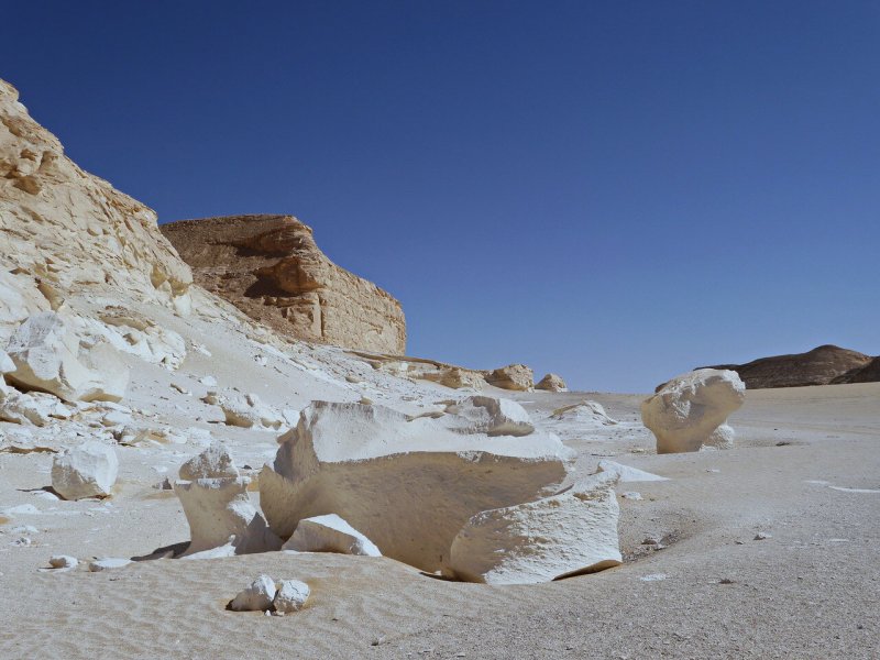 Пустыня белый песок
