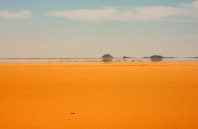 Мираж в Тунисе пустыня