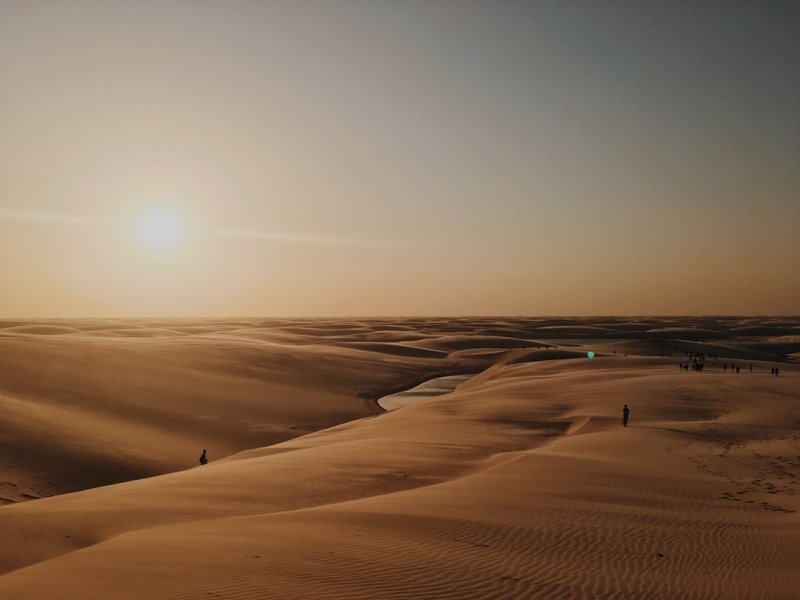Мираж в Тунисе пустыня