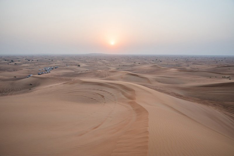 Небо над пустыней Дубая