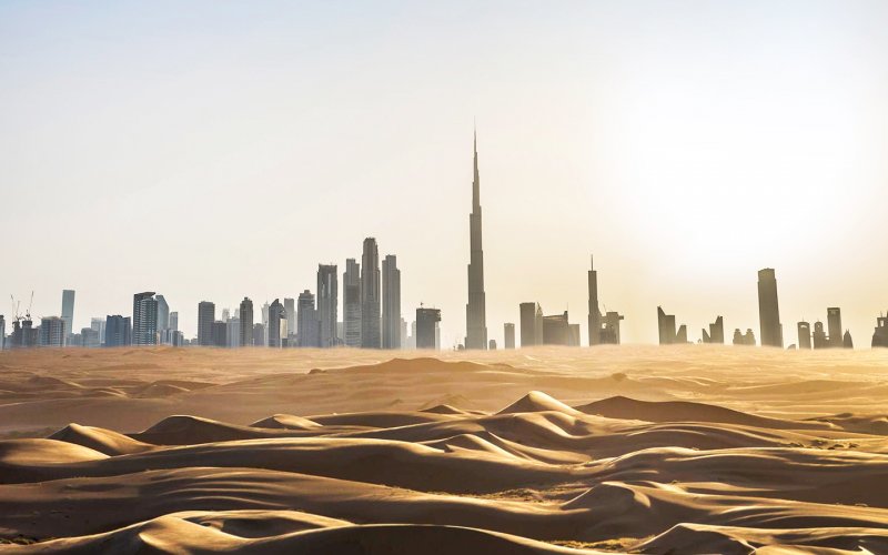 Report the place i want to see the Desert of Dubai
