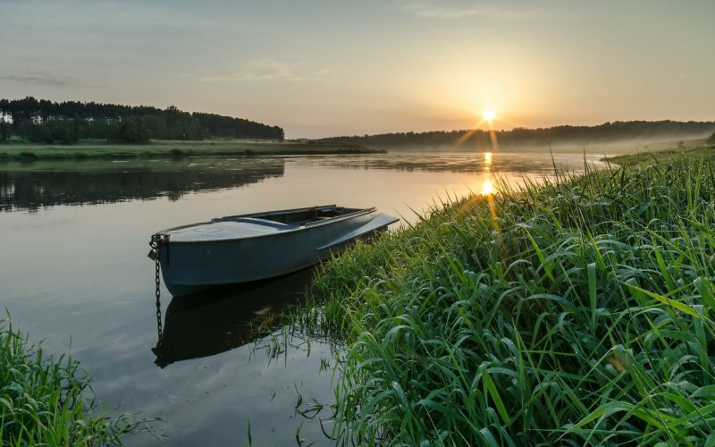Озеро Селигер лодка