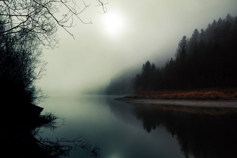Озеро в тумане