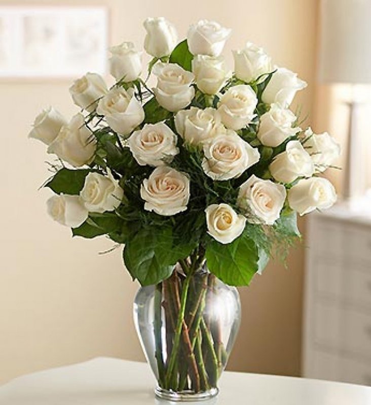 Фото букет белых роз с днем рождения