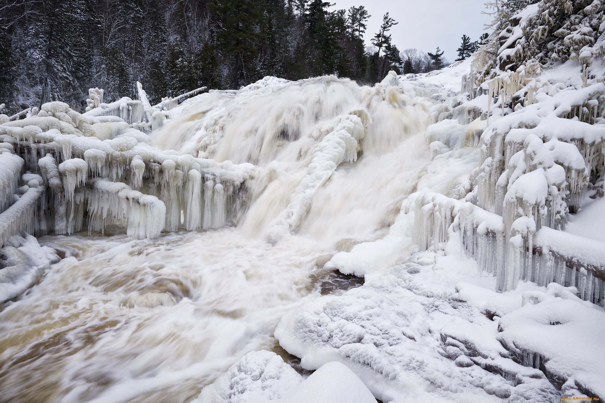 Водопад Койриноя зимой
