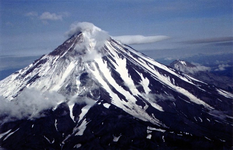 Вулкан Толбачик лава