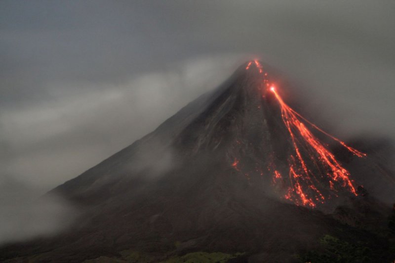 Лусон вулкан взрыв