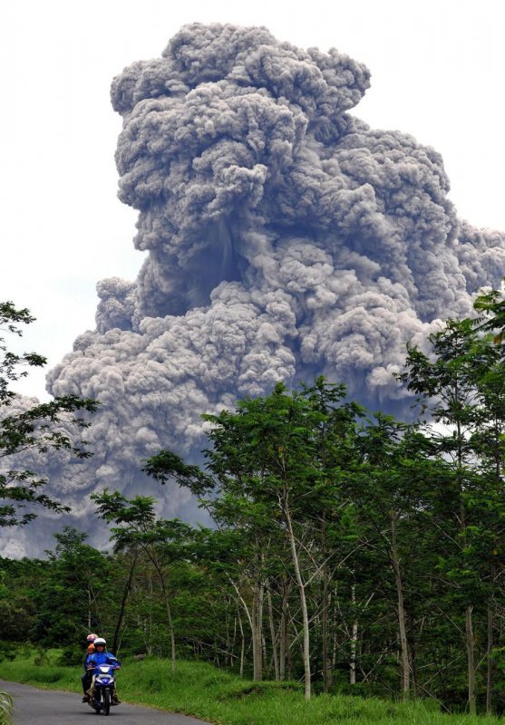 Вулкан Пинатубо Филиппины извержение