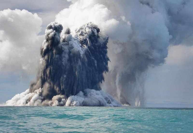 Черные курильщики». Гидротермальные источники в океане.