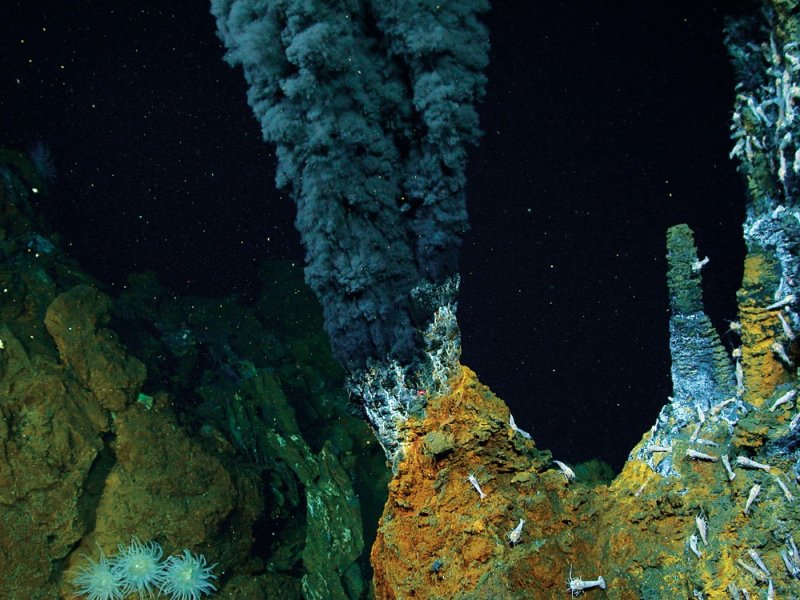 Подводный вулкан мата