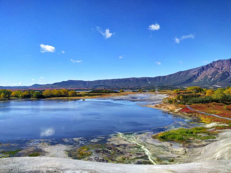 Кальдера вулкана Узон озеро банное