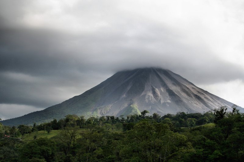 Мексика вулкан Перекутин