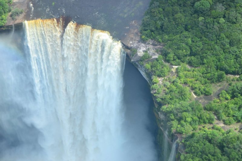 Водопад Kaieteur Falls Guyana