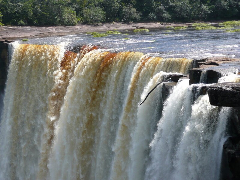 Водопад Кайетур Гайана фото