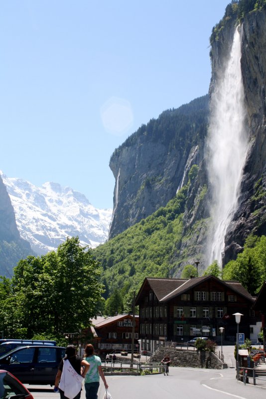 Долина водопадов Швейцария Лаутербруннен