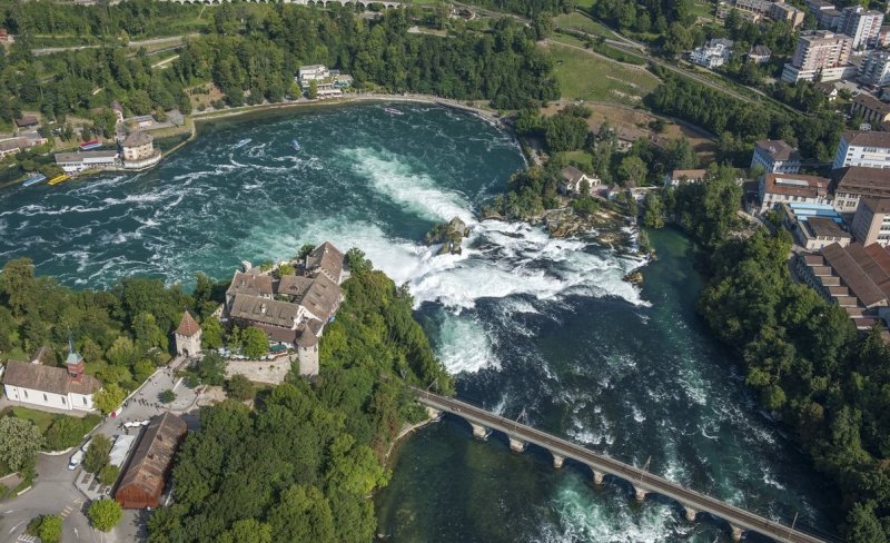Рейнский водопад Rheinfall
