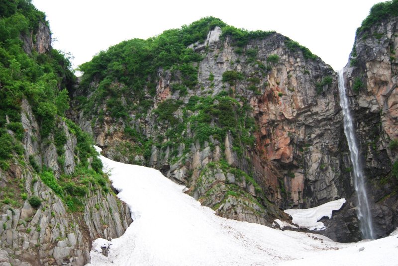 Сосновский водопад Камчатка
