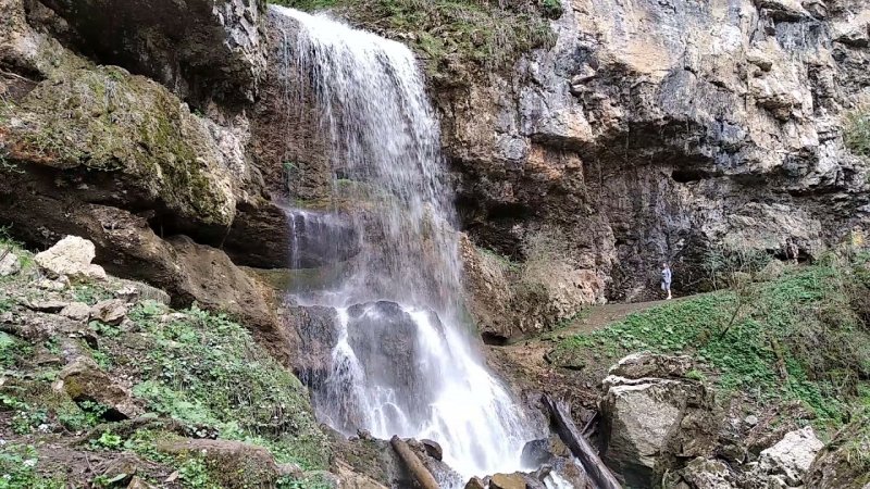 Водопады в Мезмае