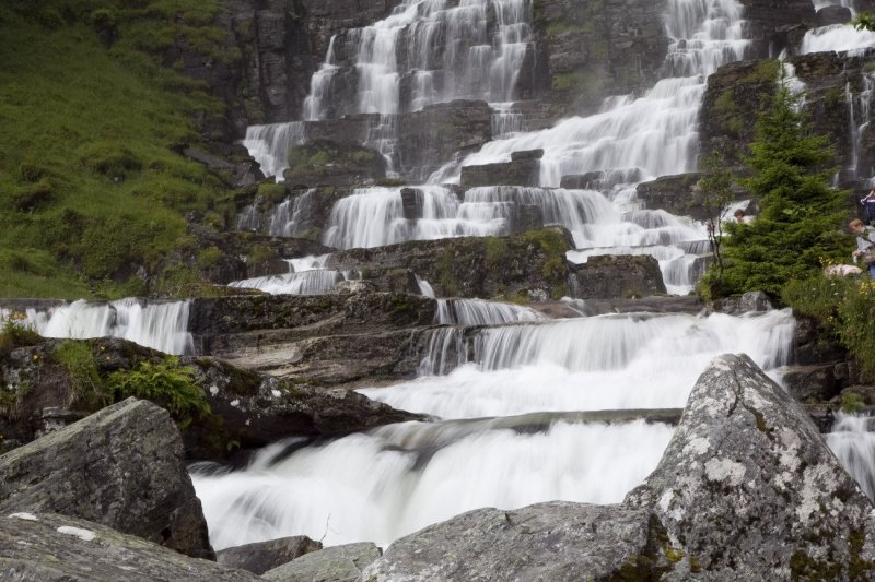 Норвегия водопады лотефус