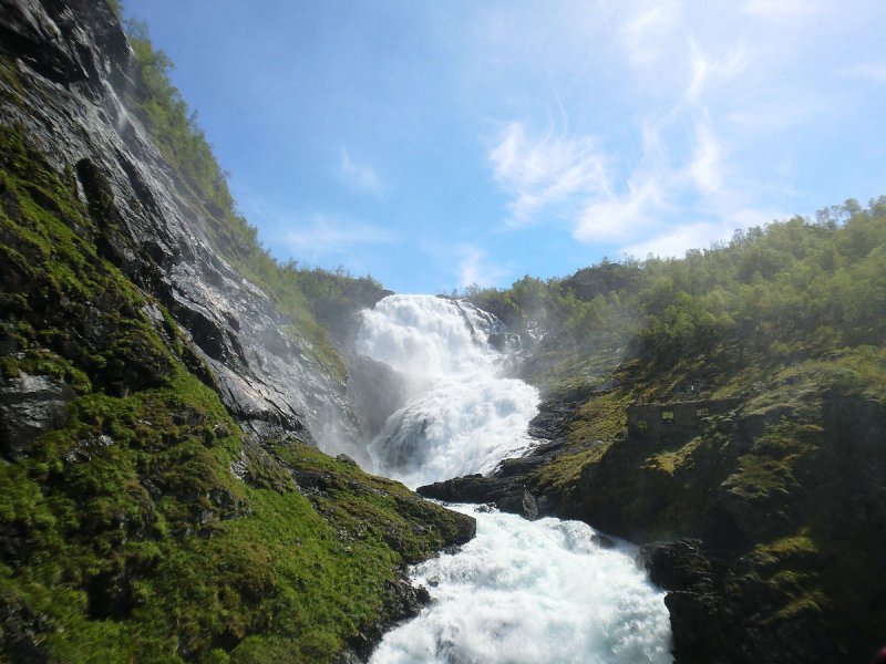 Eadnafossen водопад в Норвегии
