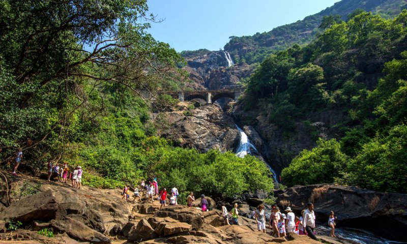 Водопад Дудхсагар летом