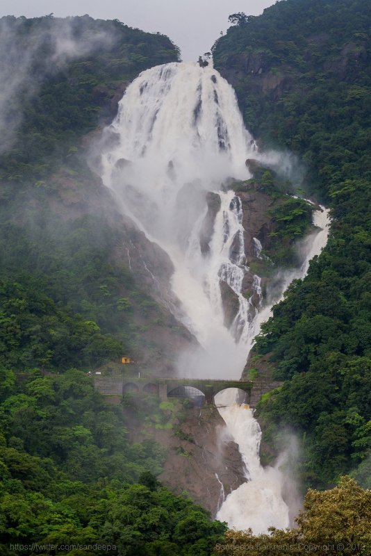 Водопад Гоа