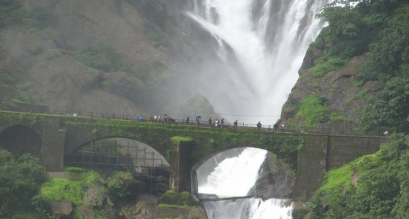 3. Водопад Дудхсагар