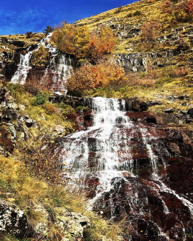 Водопад Твейтафоссен Норвегия