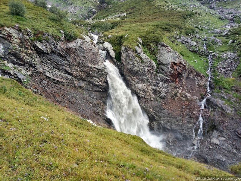 Карачаево Черкесия горный водопад