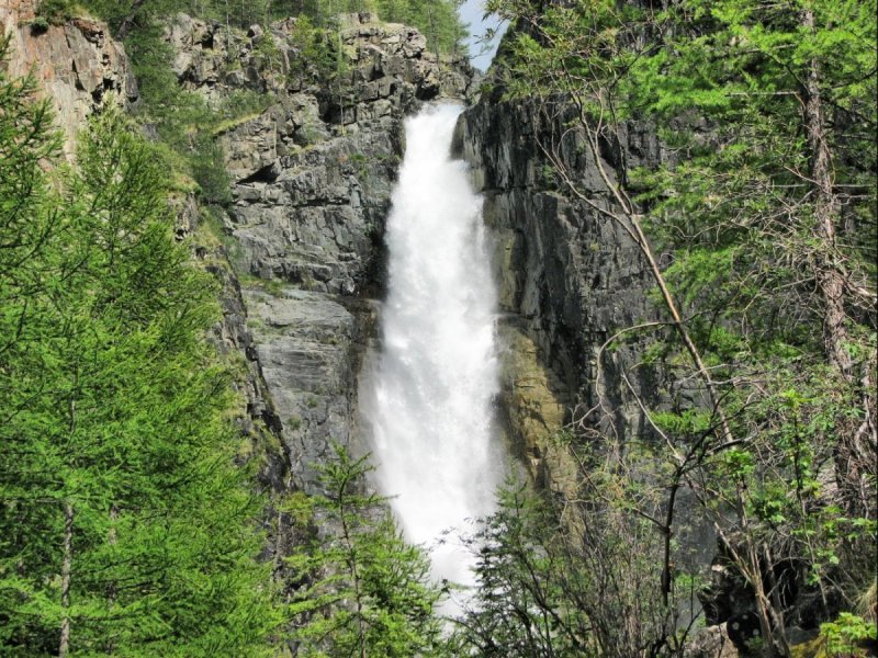 Водопад большой Шалтан