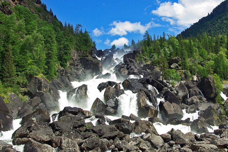 Водопад Бельтертуюк горный Алтай